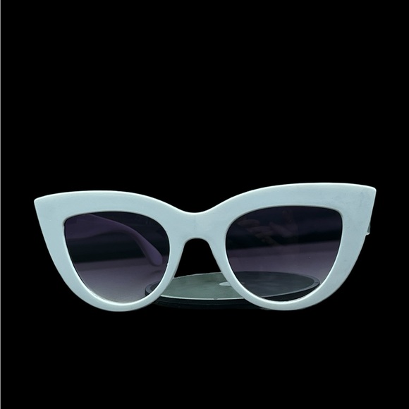 White Cateye Sunglasses - Picture 12 of 12